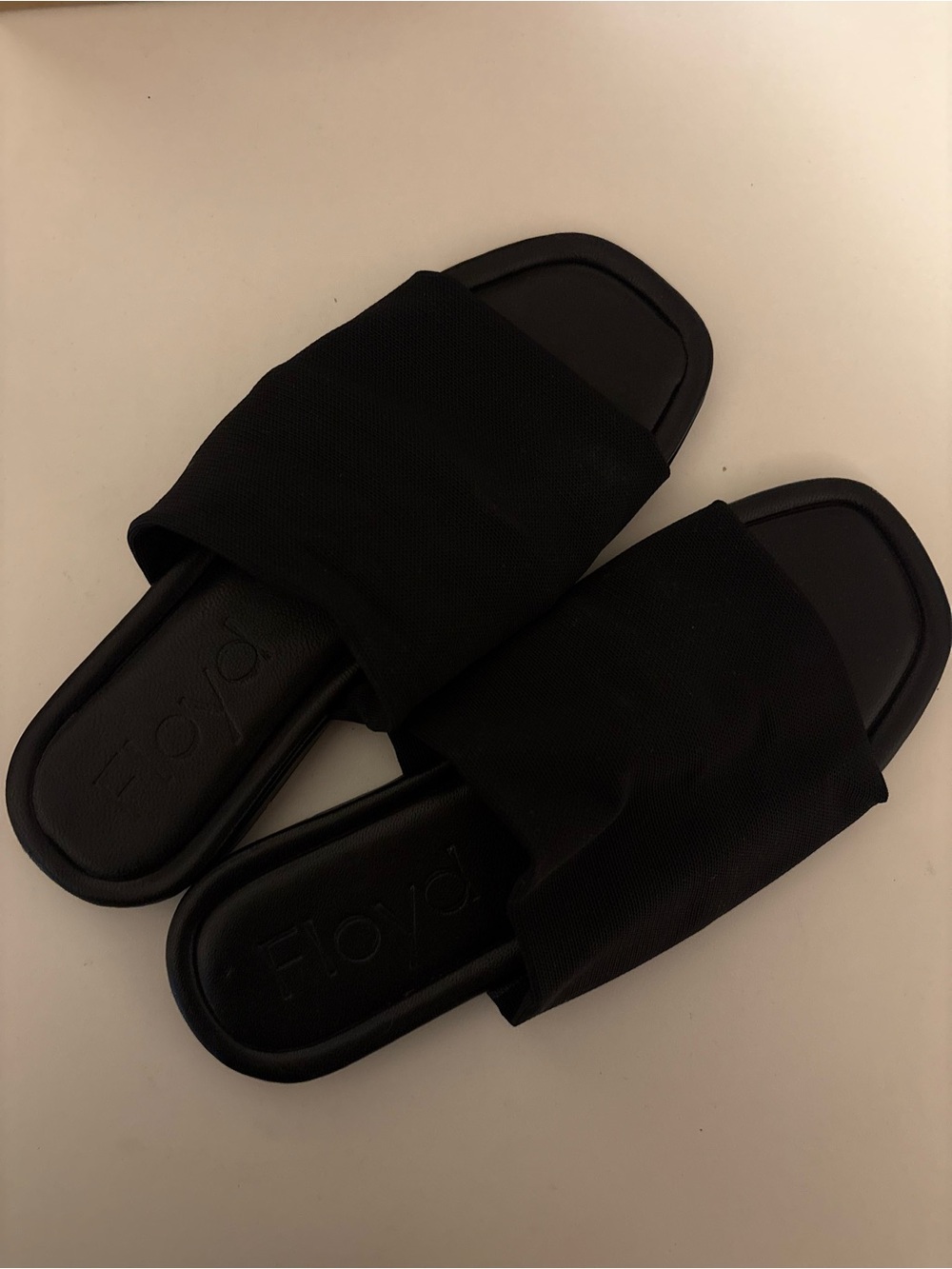 Chic 90’s Black Slide Sandals